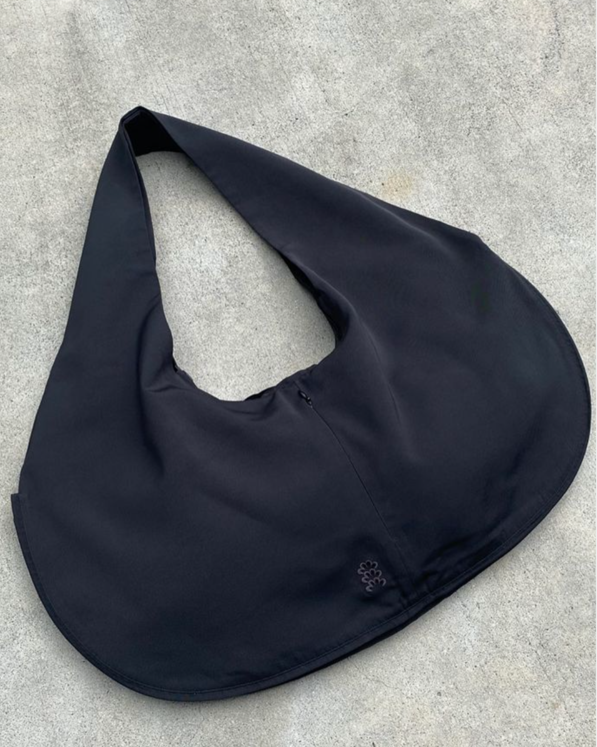 Crescent Tote Vest